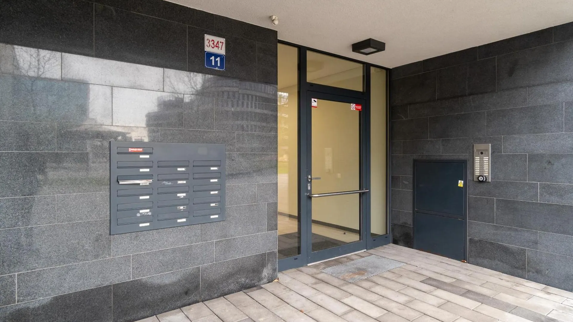 Bnb New Beautiful Apartment In The Center Of Ostrava With Option Garage Parking Czechy