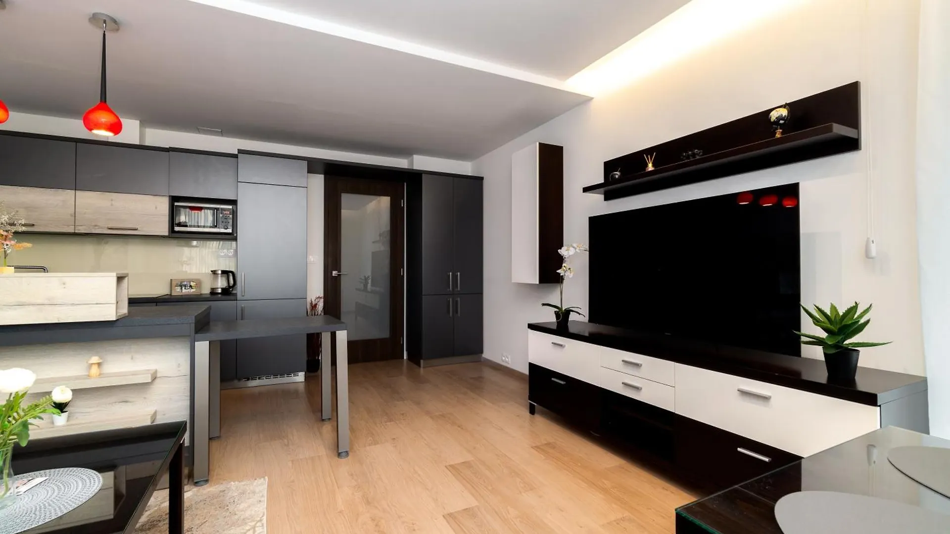 Bnb New Beautiful Apartment In The Center Of Ostrava With Option Garage Parking Czech Republic