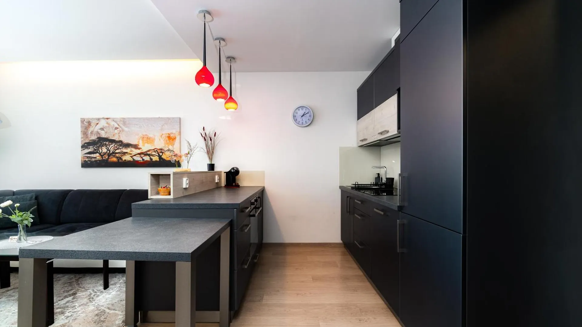 Bnb New Beautiful Apartment In The Center Of Ostrava With Option Garage Parking 0*,