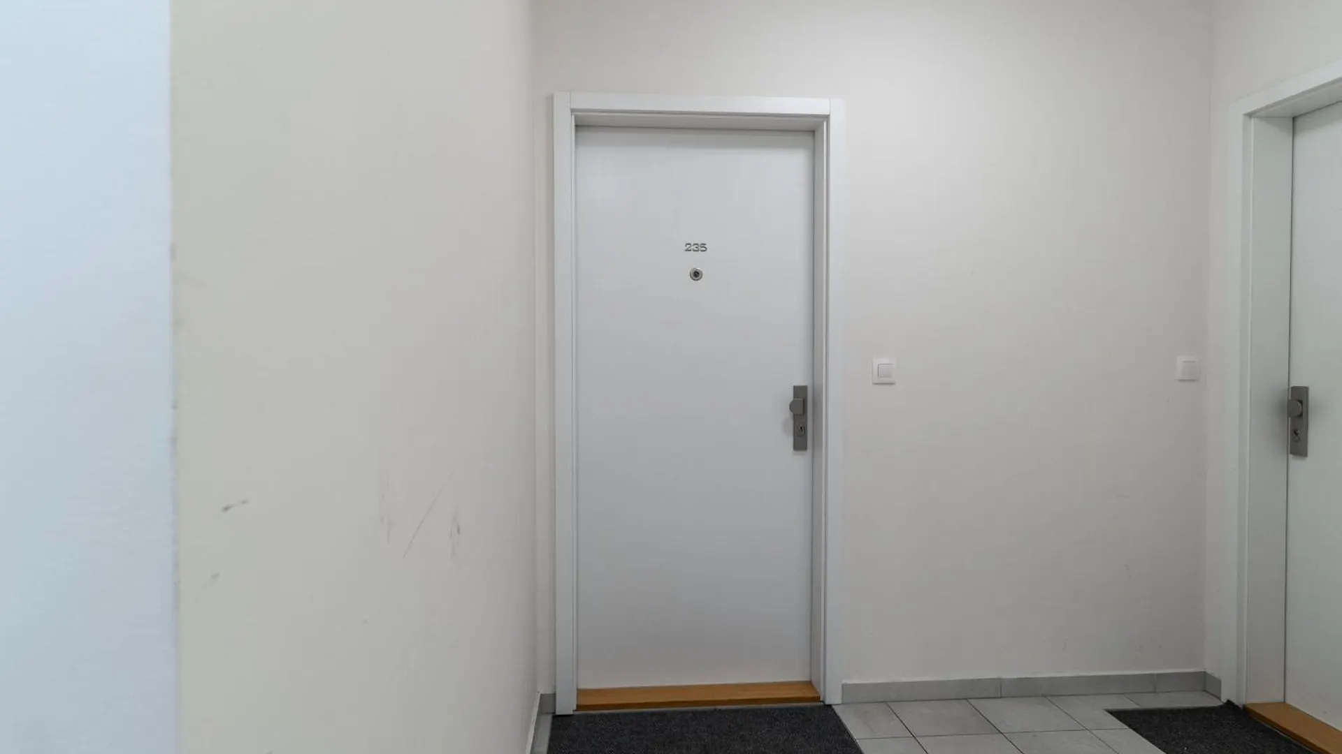 Bnb New Beautiful Apartment In The Center Of Ostrava With Option Garage Parking 0*,