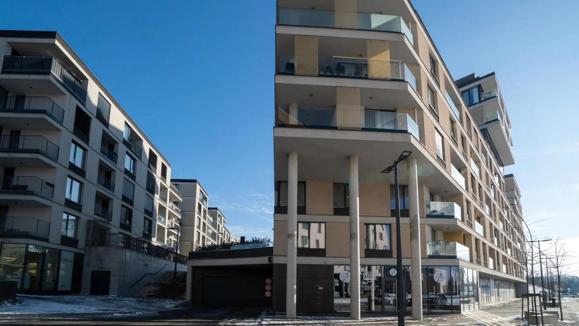 Bnb New Beautiful Apartment In The Center Of Ostrava With Option Garage Parking